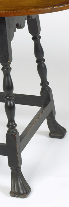 Portsmouth Table Leg Detail